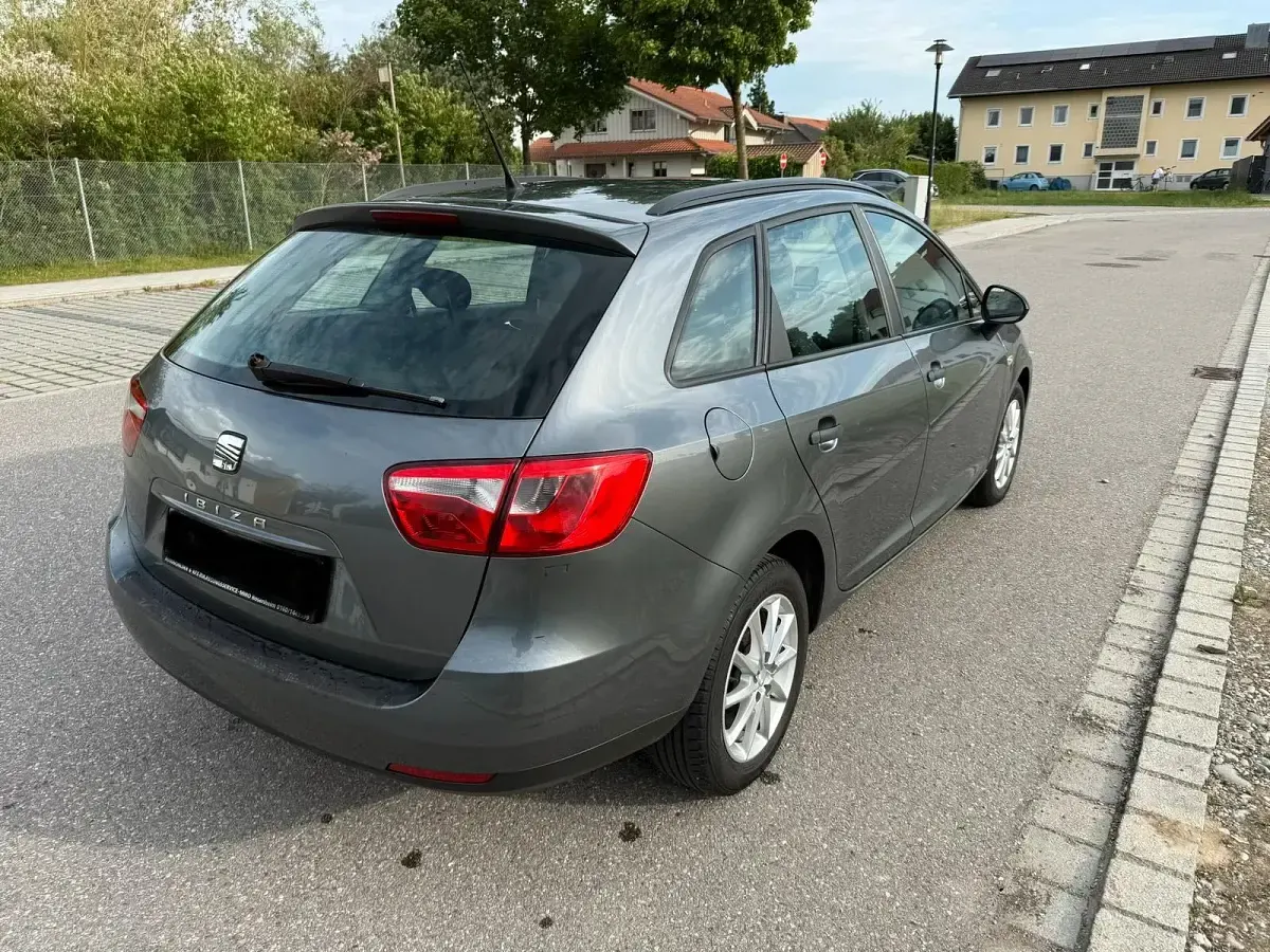Gebraucht Seat Ibiza ST 69 PS (50 kW) 2013 Grau Kombi