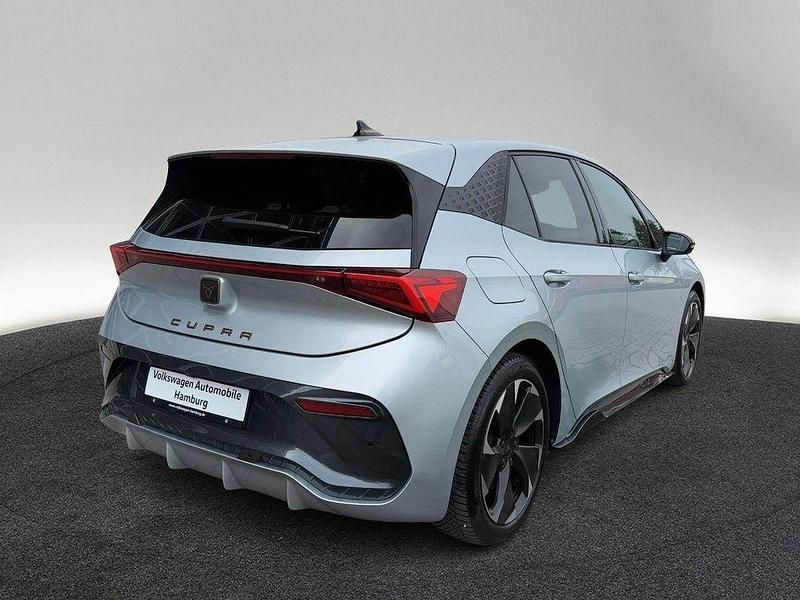 Gebraucht Cupra Born 169 kW (231 PS) 2025 Geysirsilber Kleinwagen