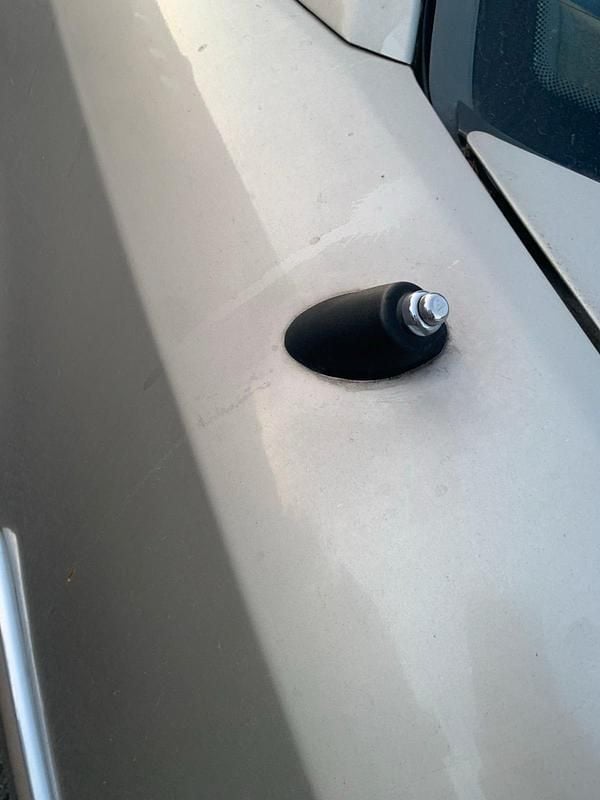 Second-hand Mercedes E230 1988 Berlinǎ