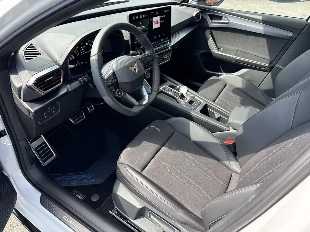 Neu Cupra Leon 150 PS (110 kW) 2026 Weiß Limousine