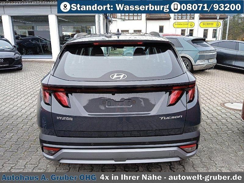 Neu Hyundai Tucson Select 150 PS (110 kW) 2025 Ecotronic grey SUV