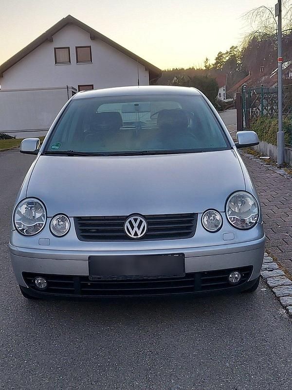 Gebraucht VW Polo 75 PS (55 kW) 2003 Silber Kleinwagen