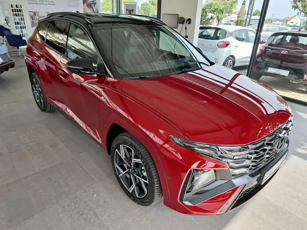 Gebraucht Hyundai Tucson N Line 160 PS (117 kW) 2025 Ultimate red / abyss black SUV