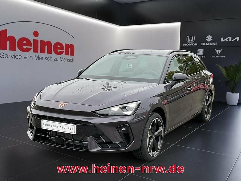 Neu Cupra Leon 150 PS (110 kW) 2025 Grau Limousine