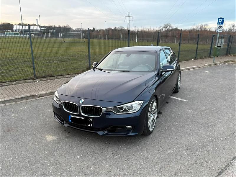 Second-hand BMW 328 245 CP (180 kW) 2014 Albastru Break