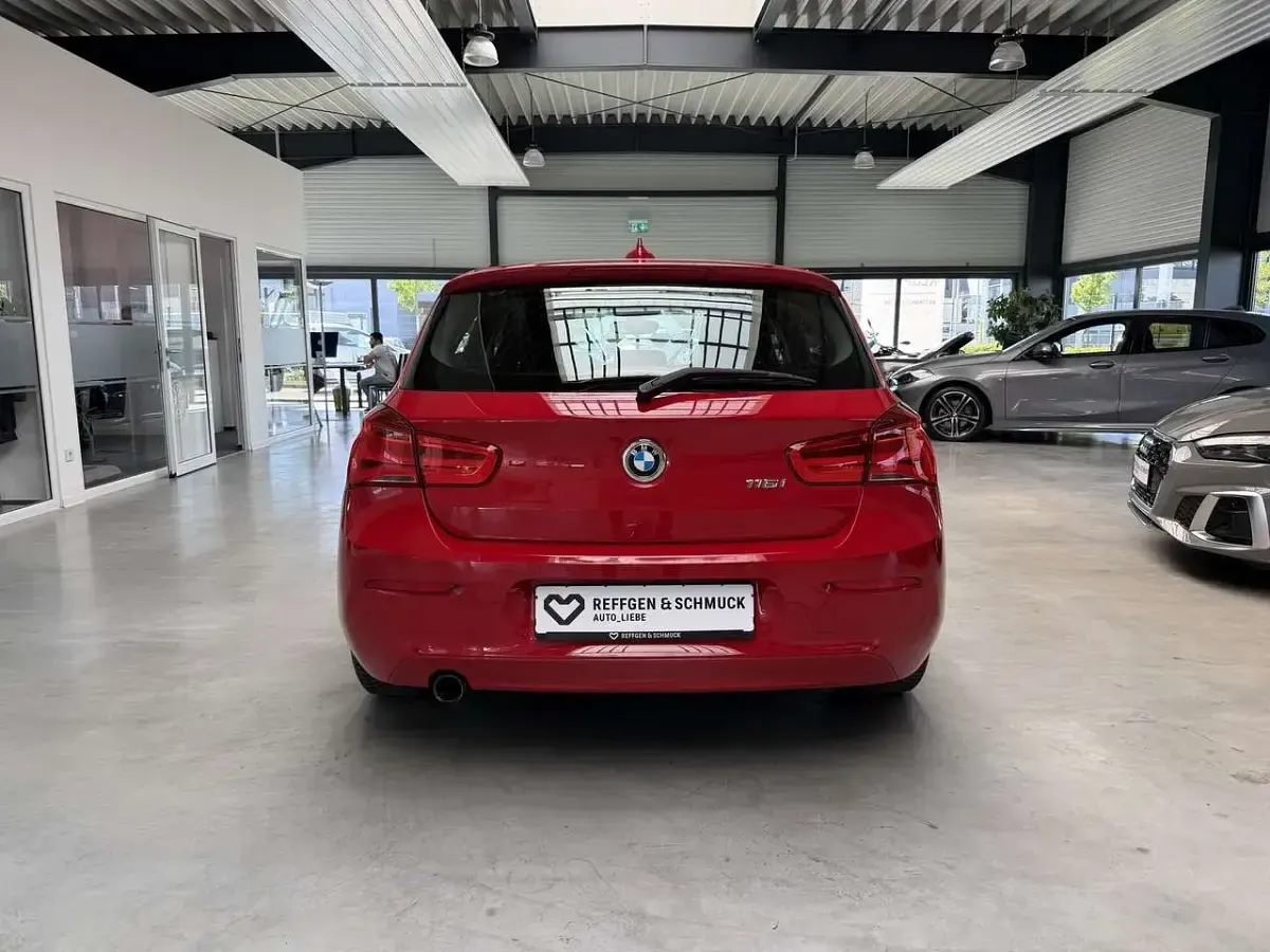 Używany BMW 116 Advantage 109 KM (80 kW) 2016 Czerwony Hatchback