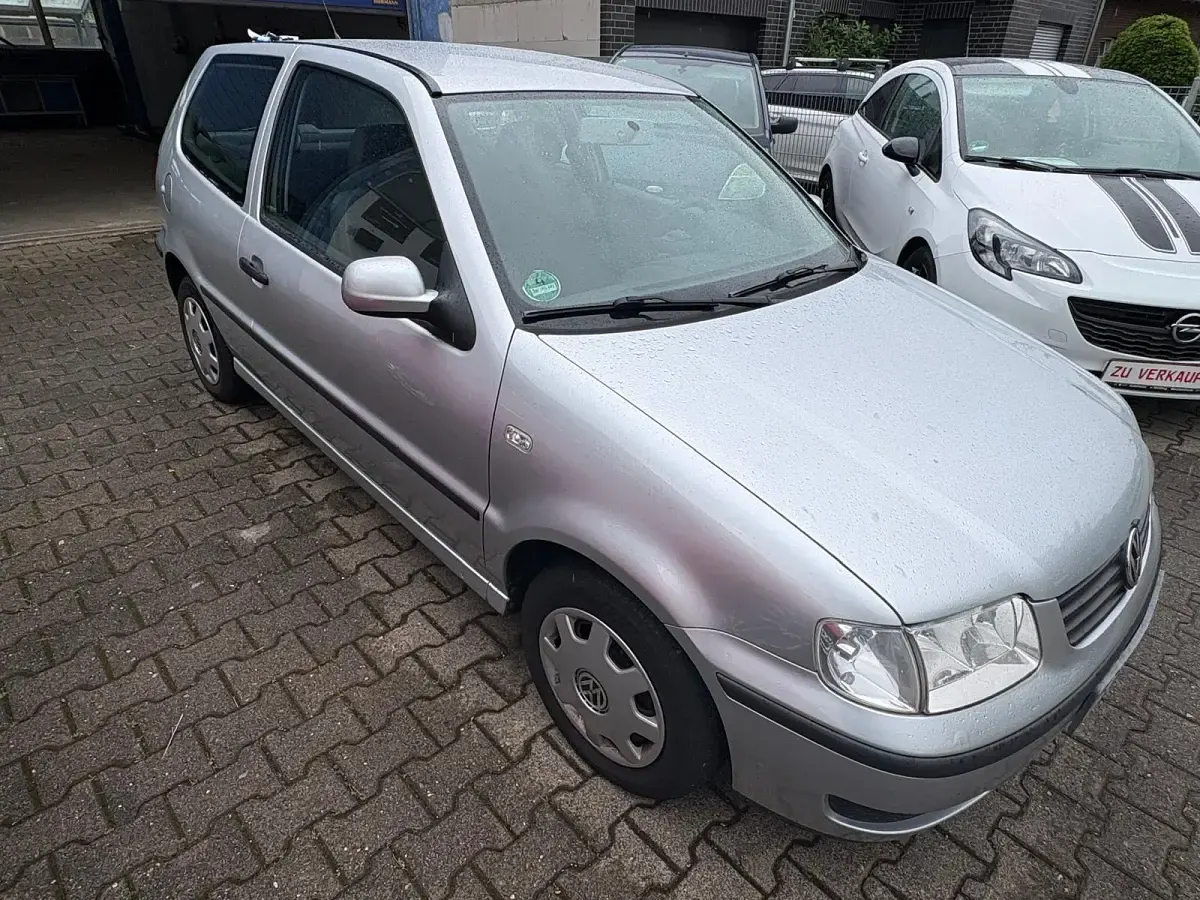 Gebraucht VW Polo 60 PS (44 kW) 2001 Silber Kleinwagen