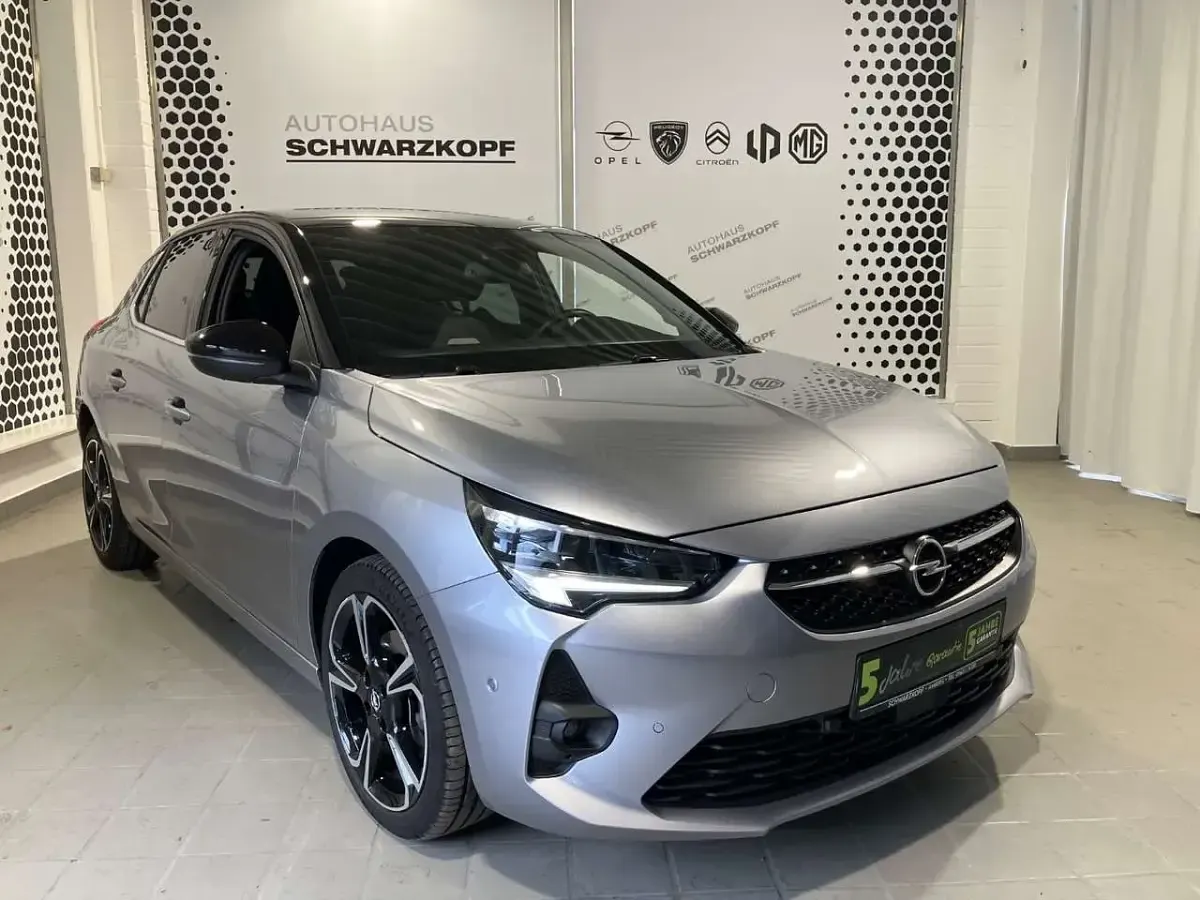 Gebraucht Opel Corsa 101 PS (74 kW) 2023 Kontrast grau/quarz silber Kleinwagen