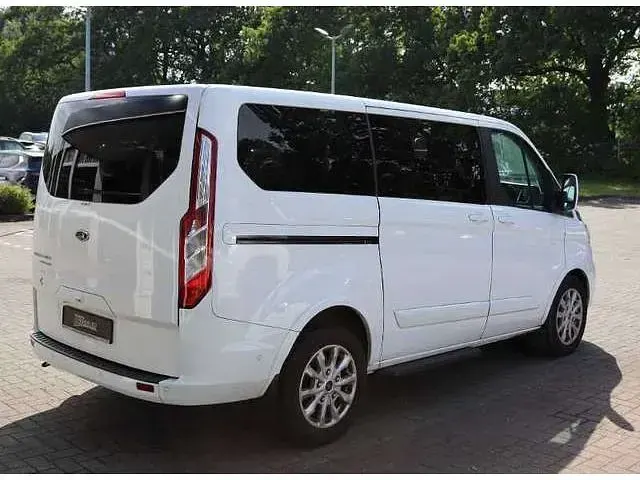 Gebraucht Ford Transit Custom 150 PS (110 kW) 2023 Weiß Van / Kleinbus