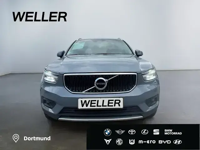 Gebraucht Volvo XC40 Momentum 129 PS (94 kW) 2020 Grau SUV