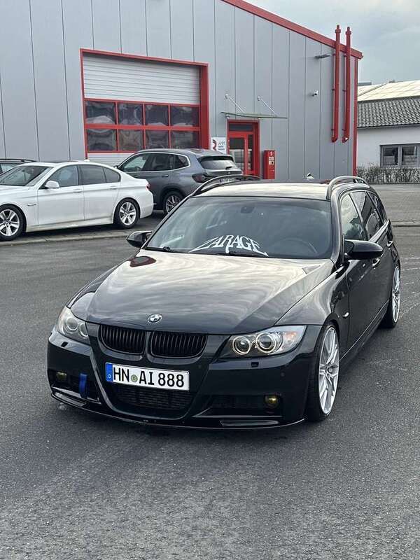 Schwarz Gebraucht 2008 BMW 335 Performance Kombi | 12.600 € (Superpreis) - Bild 1/4