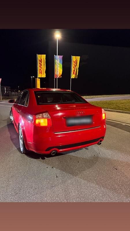 Gebraucht Audi A4 220 PS (161 kW) 2004 Rot Limousine