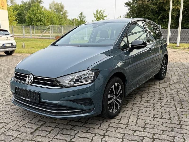Gebraucht VW Golf Sportsvan IQ Drive 116 PS (85 kW) 2019 Petroleum blue metallic Van / Kleinbus