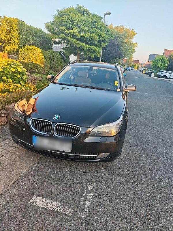 Schwarz Gebraucht 2009 BMW 530 Kombi | 6.999 € (Etwas zu teuer) - Bild 1/4