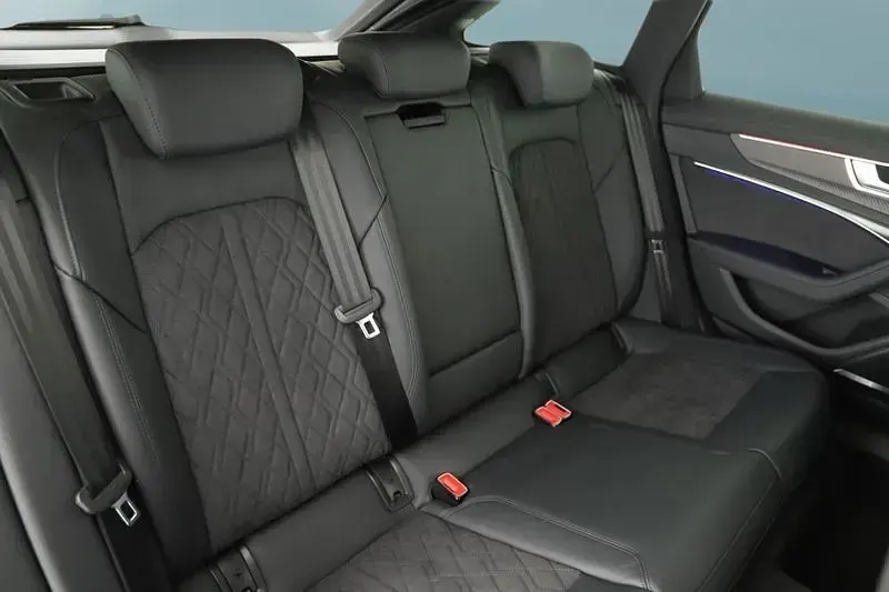 Gebraucht Audi RS6 600 PS (441 kW) 2025 Blau Kombi