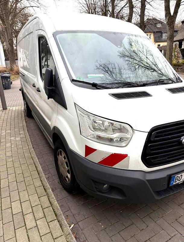 Gebraucht Ford Transit 130 PS (95 kW) 2018 Weiß Van / Kleinbus