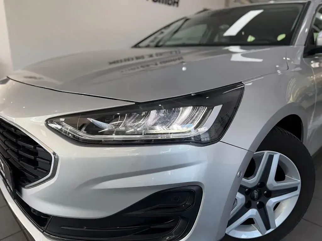 Gebraucht Ford Focus 125 PS (91 kW) 2022 Silber Kombi
