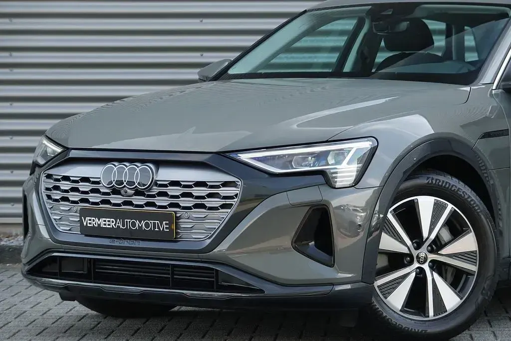 Gebraucht Audi Q8 e-tron 250 kW (340 PS) 2023 Grau SUV