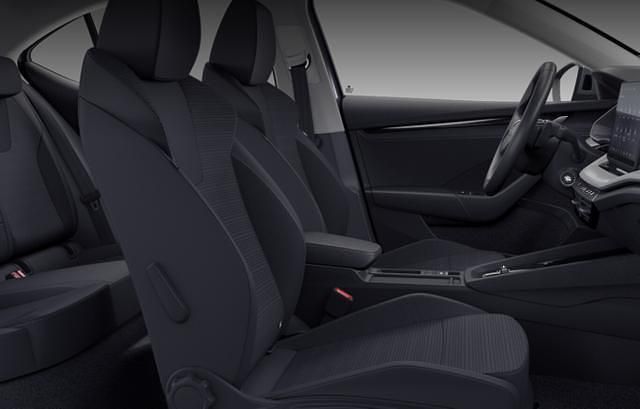 Neu Skoda Octavia Selection 116 PS (85 kW) 2025 Graphitegrau metallic graphitegrau metallic Limousine