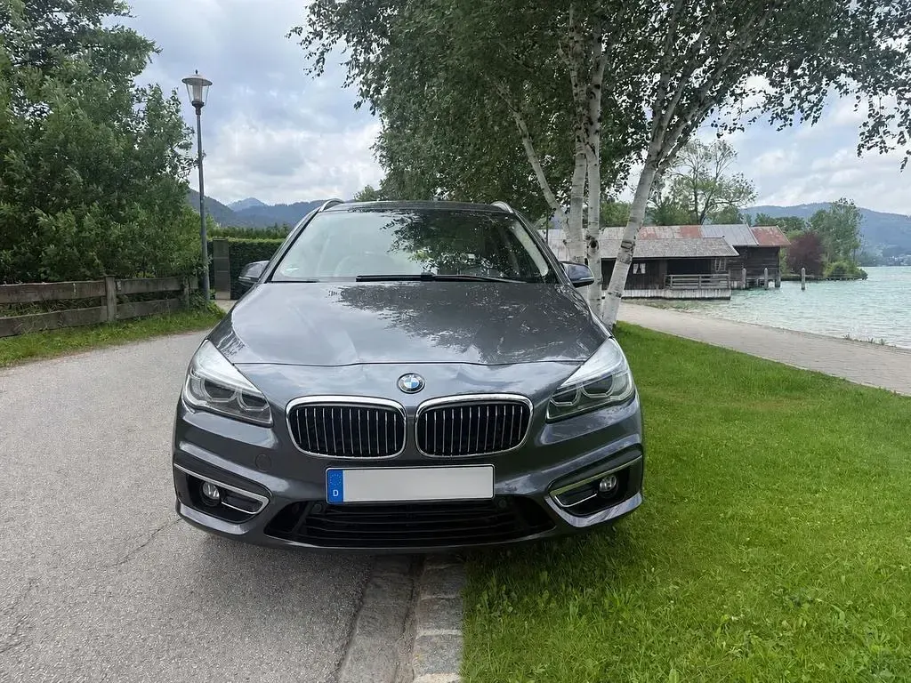 Gebraucht BMW 225 Luxury Line 231 PS (169 kW) 2016 Grau Van / Kleinbus