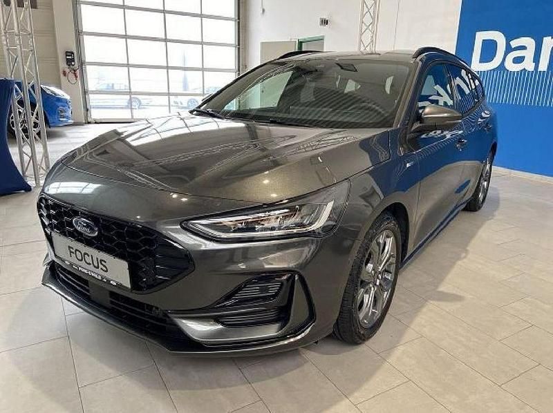 Grau Neu 2025 Ford Focus ST-Line X Limousine | 30.989 € - Bild 1/4