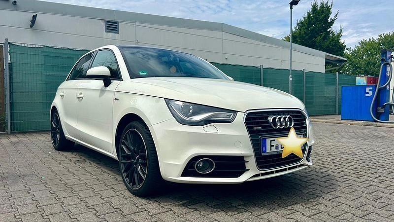 Weiß Gebraucht 2013 Audi A1 Sportback S-Line Kleinwagen | 8.500 € (Guter Preis) - Bild 1/4