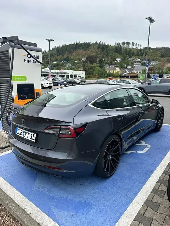Gebraucht Tesla Model 3 Standard Range Plus 225 kW (306 PS) 2019 Grau Limousine
