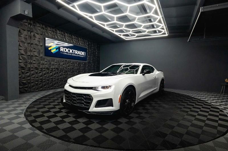 Gebraucht Chevrolet Camaro ZL1 LT 461 PS (339 kW) 2022 Weiß Coupé