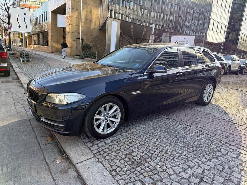 Gebraucht BMW 520 184 PS (135 kW) 2013 Blau Limousine