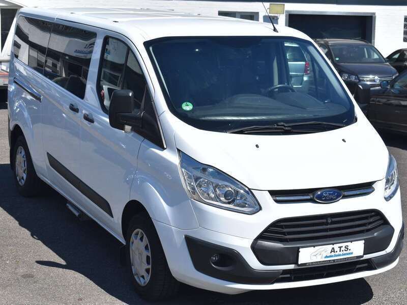Frostweiß Gebraucht 2015 Ford Transit Custom Trend Van / Kleinbus | 15.390 € - Bild 1/4