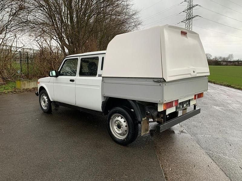 Gebraucht Lada niva 83 PS (61 kW) 2021 Weiß SUV