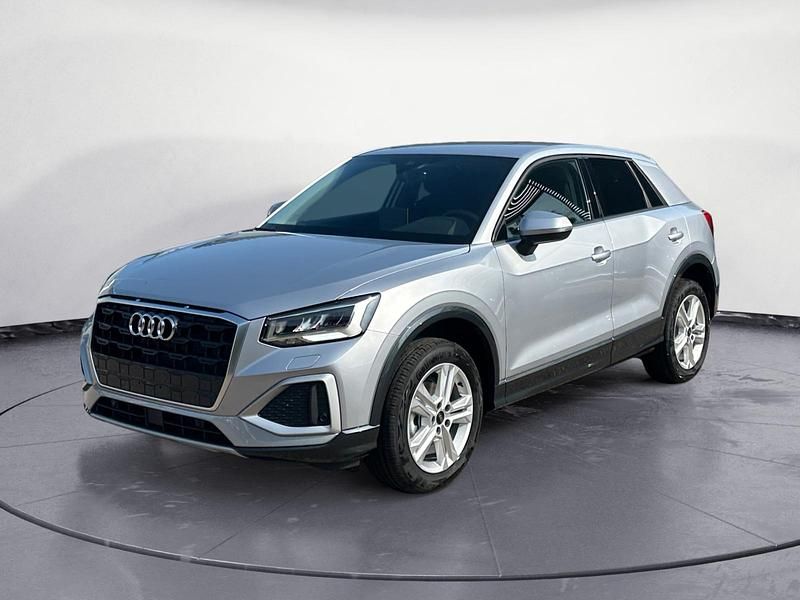 Silber Neu 2025 Audi Q2 Advanced Plus SUV | 29.504 € (Guter Preis) - Bild 1/4