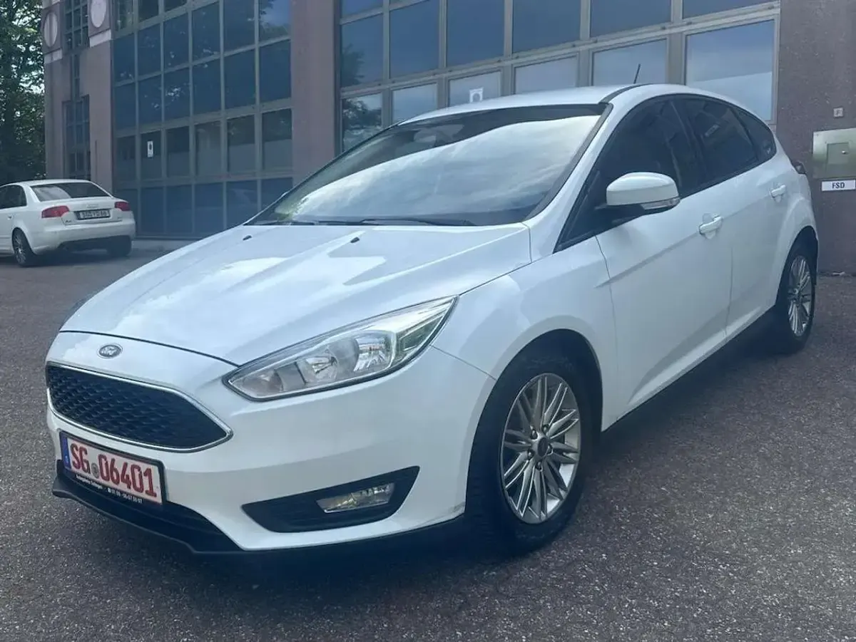 Gebraucht Ford Focus Business Edition 101 PS (74 kW) 2018 Frostweiß Kleinwagen