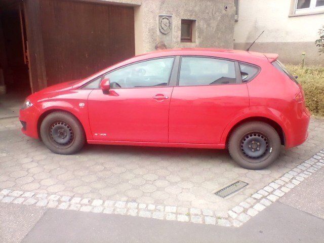 Gebraucht Seat Leon 105 PS (77 kW) 2011 Rot Limousine