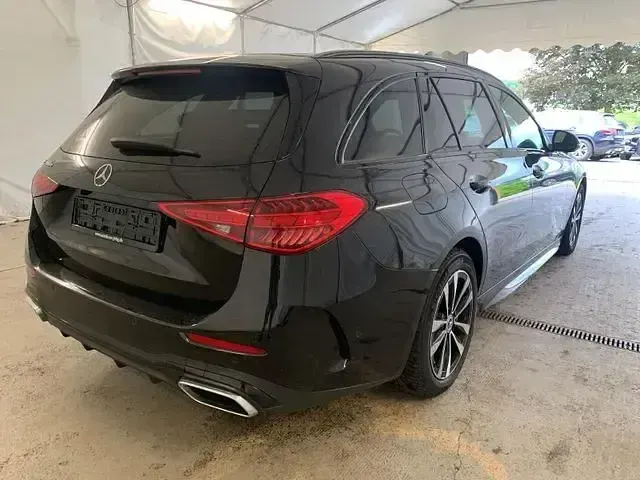 Gebraucht Mercedes C300e AMG line 204 PS (150 kW) 2023 Obsidianschwarz  metalliclack Kombi