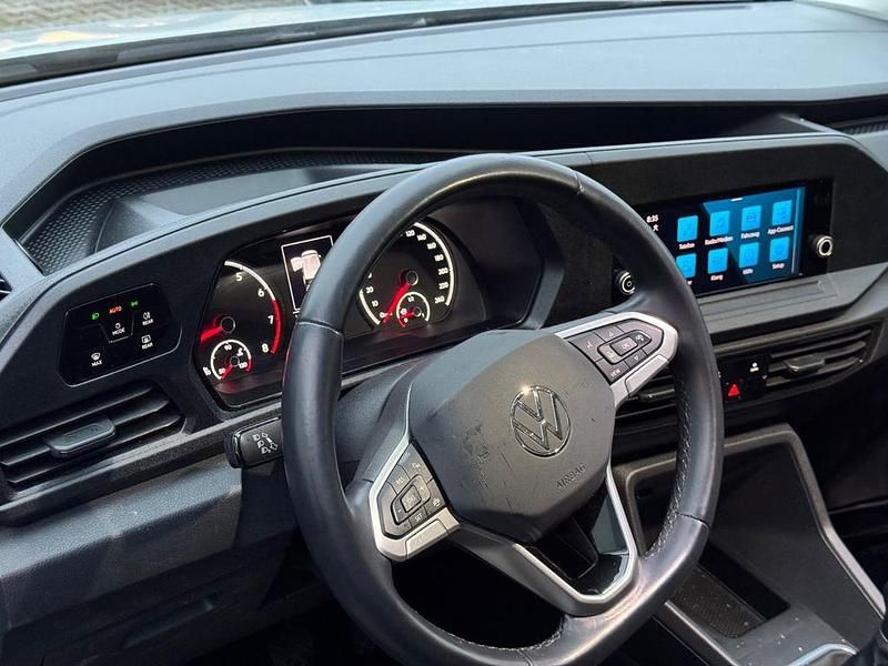 Gebraucht VW Caddy 114 PS (83 kW) 2023 Silber Van / Kleinbus