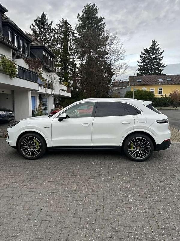 Gebraucht Porsche Cayenne 340 PS (250 kW) 2018 Weiß SUV