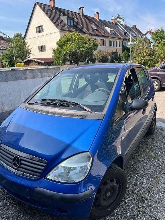 Blau Gebraucht 2002 Mercedes A140 Avantgarde Van / Kleinbus | 500 € (Superpreis) - Bild 1/4