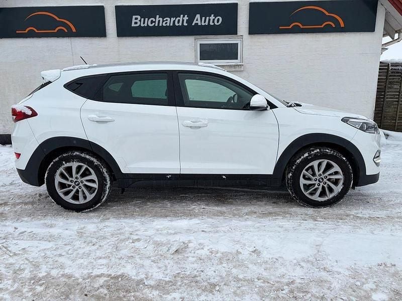 Gebraucht Hyundai Tucson Trend 136 PS (100 kW) 2016 Weiß SUV