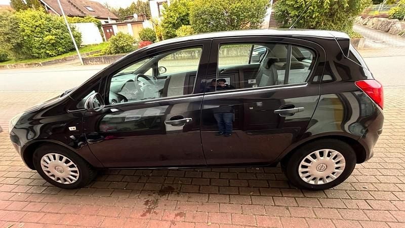 Gebraucht Opel Corsa 80 PS (58 kW) 2009 Schwarz Kleinwagen