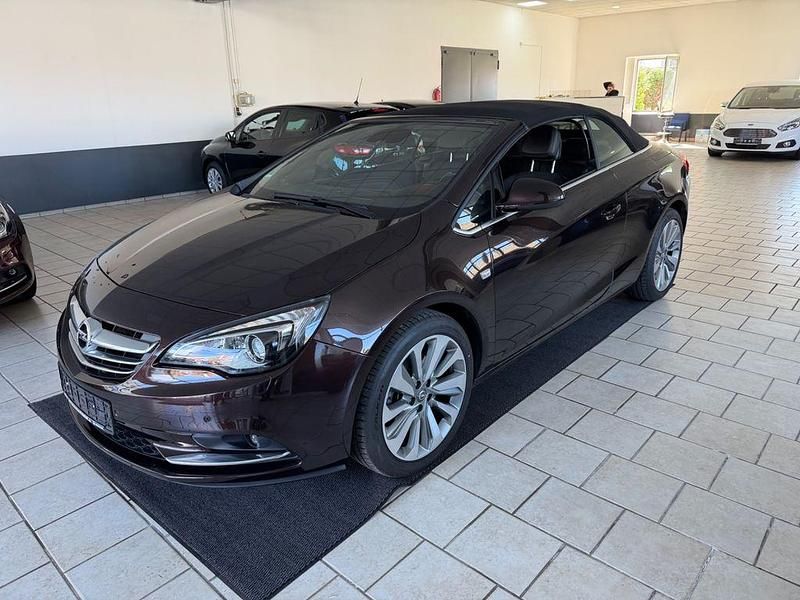 Gebraucht Opel Cascada Innovation 170 PS (125 kW) 2015 Braun Cabrio