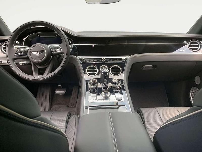 Gebraucht Bentley Continental GT 549 PS (403 kW) 2024 Glacier white (solid) Coupé