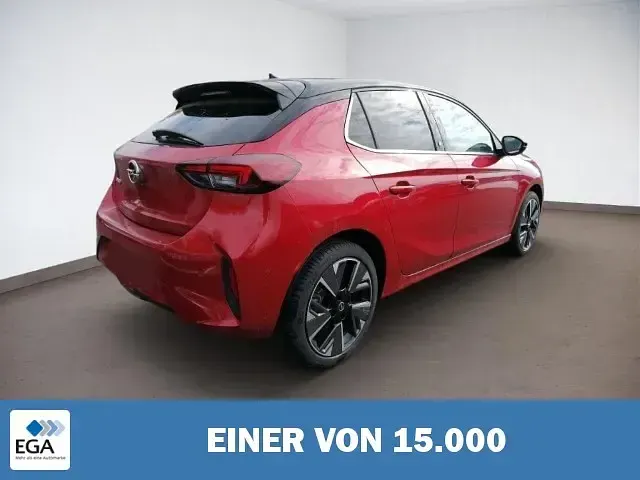 Gebraucht Opel Corsa-e GS Line 100 kW (136 PS) 2023 Rot metallic Kleinwagen