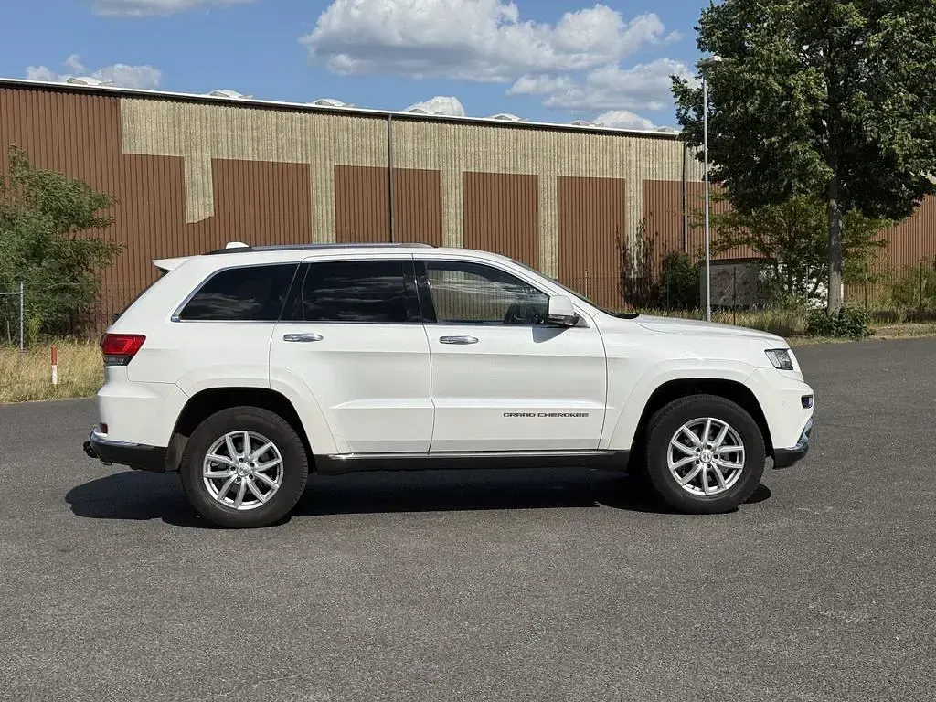 Gebraucht Jeep Grand Cherokee Summit 250 PS (183 kW) 2019 Weiß SUV