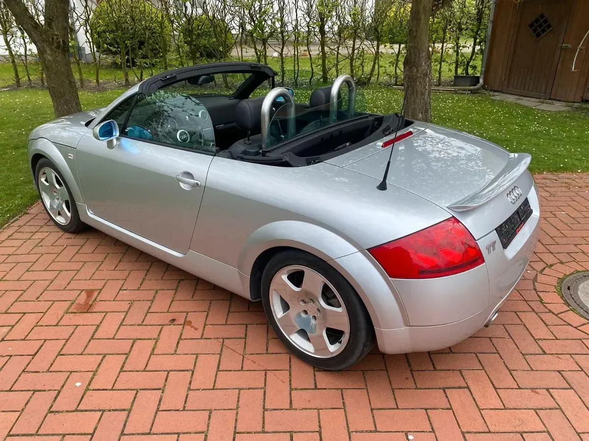 Gebraucht Audi TT Roadster 224 PS (164 kW) 1999 Silber Cabrio