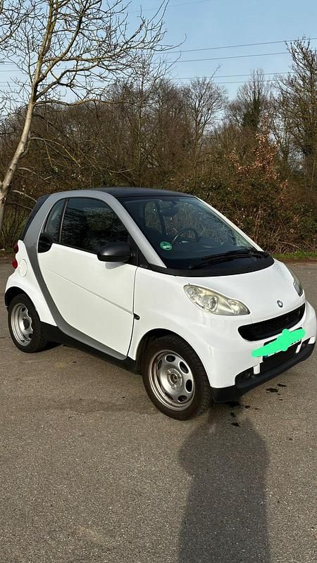 Gebraucht Smart ForTwo Coupé 71 PS (52 kW) 2011 Weiß Coupé