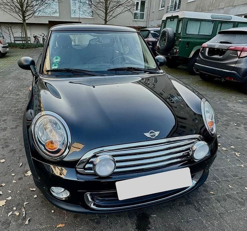Schwarz Gebraucht 2010 Mini ONE Kleinwagen | 4.550 € (Fairer Preis) - Bild 1/4