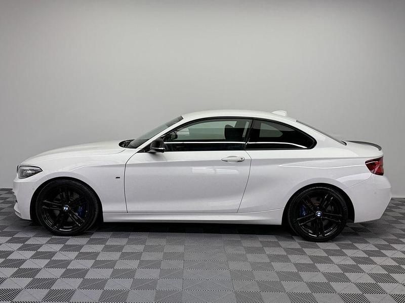 Weiß Gebraucht 2019 BMW M240 M Sport Coupé | 35.800 € (Fairer Preis) - Bild 1/4