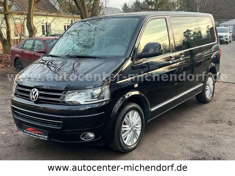 Gebraucht VW Transporter Highline 179 PS (131 kW) 2015 Deep black perleffekt Van
