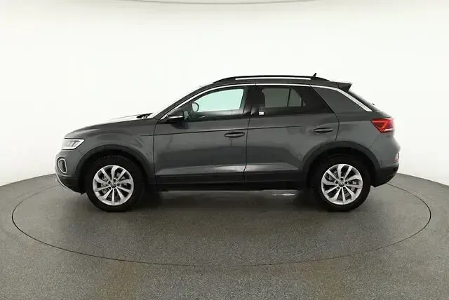Gebraucht VW T-Roc 150 PS (110 kW) 2025 Grau SUV